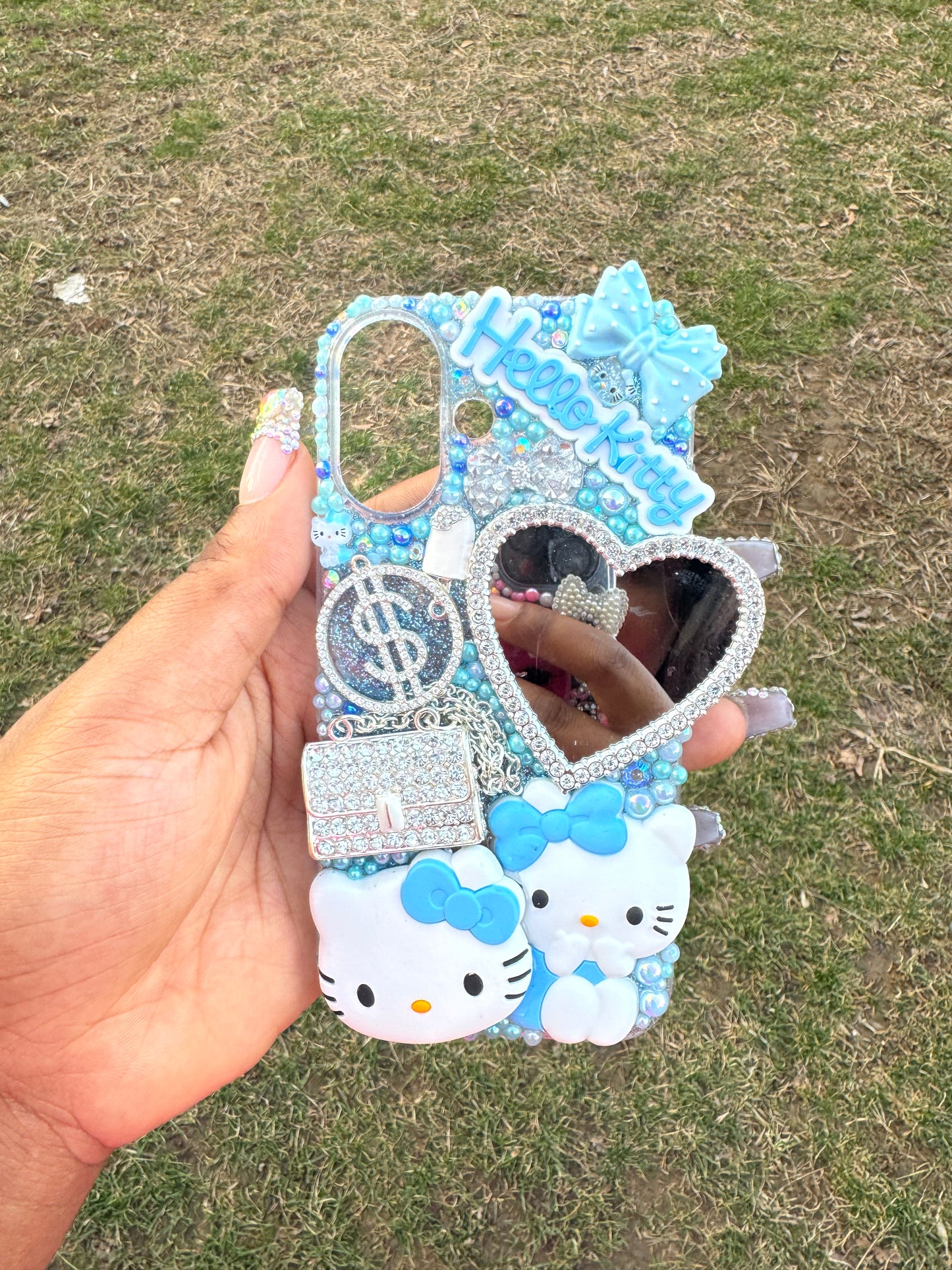 Blue kitty iPhone 16