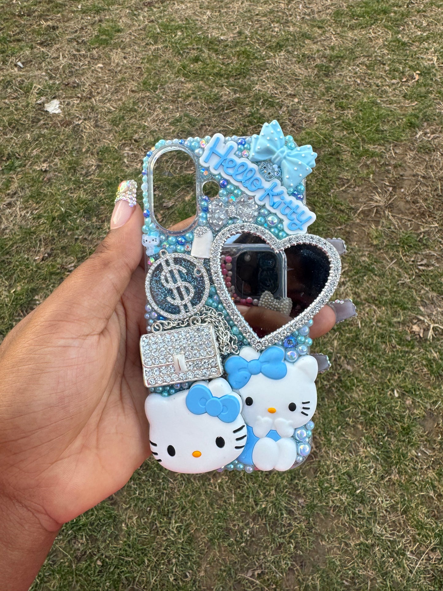 Blue kitty iPhone 16